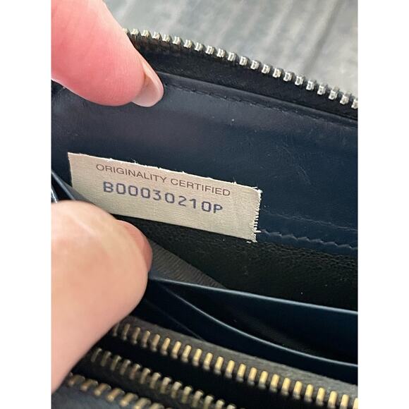 Bottega Veneta Zip Wallet EUC - Picture 8 of 9